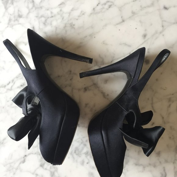 Stuart Weitzman Black Bow Heels - Picture 3 of 5